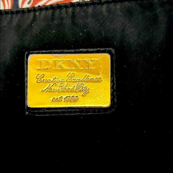DKNY Black and Gold Label Bag - Picture 1 of 6